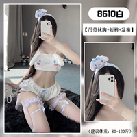 Белый топ без лямок, шорты, ободок, эффект подтяжки