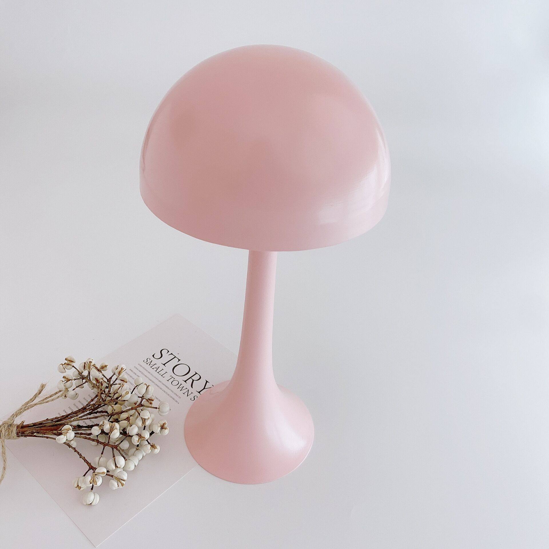 Jane European wrought iron hat bracket shop display rack props hat bracket floor display rack hat rack hat bracket model