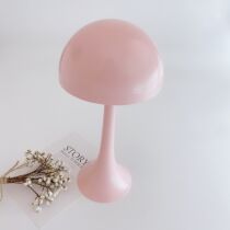 Jane European wrought iron hat bracket shop display rack props hat bracket floor display rack hat rack hat bracket model