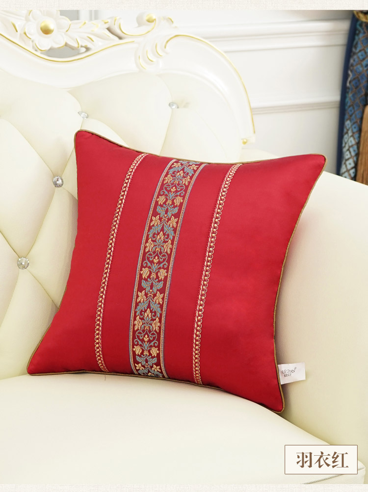 Đệm Nữ hoàng Châu Âu Đệm Sofa Gối Trở lại với Lõi Eo Jacquard Đệm Lớn Gối Đỏ gối và chăn 2 trong 1