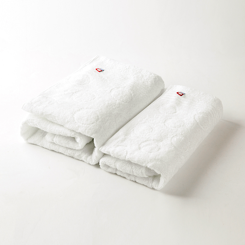 Japan imports this cured pure cotton bath towel washed face towel gift box dress pro-skin strong water suction five-star hotel quality