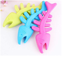 Home pet treasure spot fish bone toys non-toxic TPR environmental protection rubber solid bite-resistant teething pet supplies