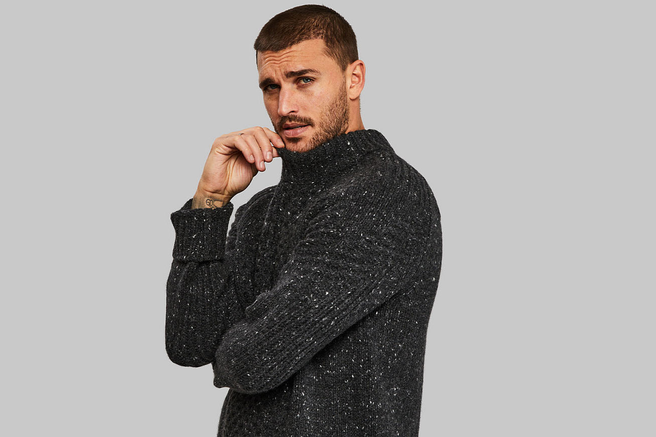Cashmerenomadsweater_black_2752_07-2000x872.jpg
