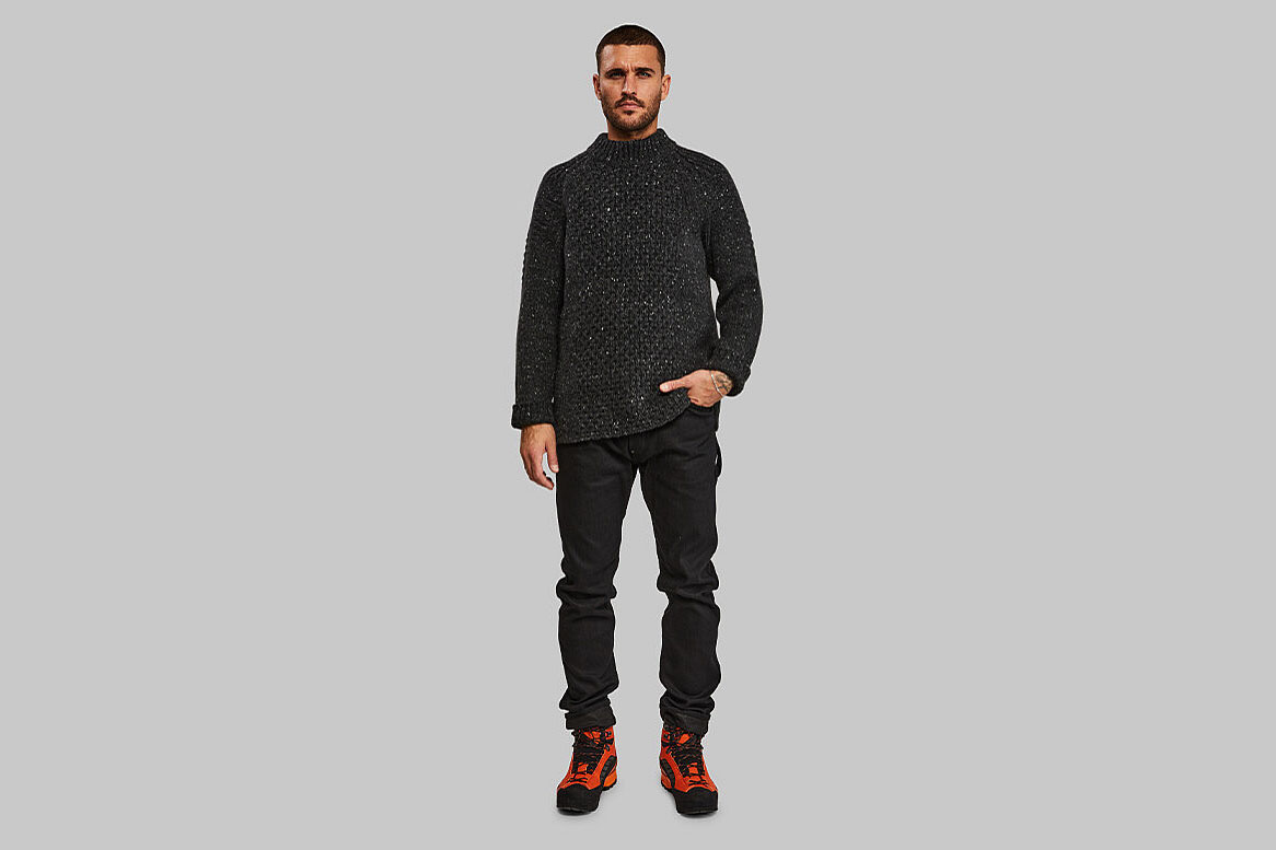 Cashmerenomassweater_black_1378_21-1376x777.jpg