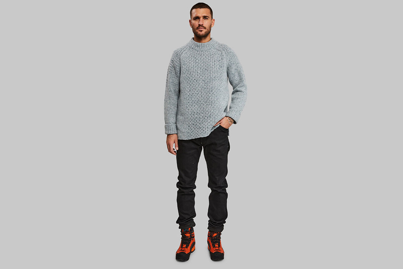 Cashmerenomadsweater_blue_2752_24-2000x872.jpg