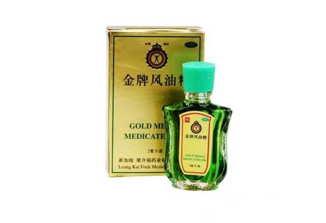 金牌风油精 3ml 新加坡进口 感冒头痛 鼻塞流涕 晕车 扭伤 蚊虫咬