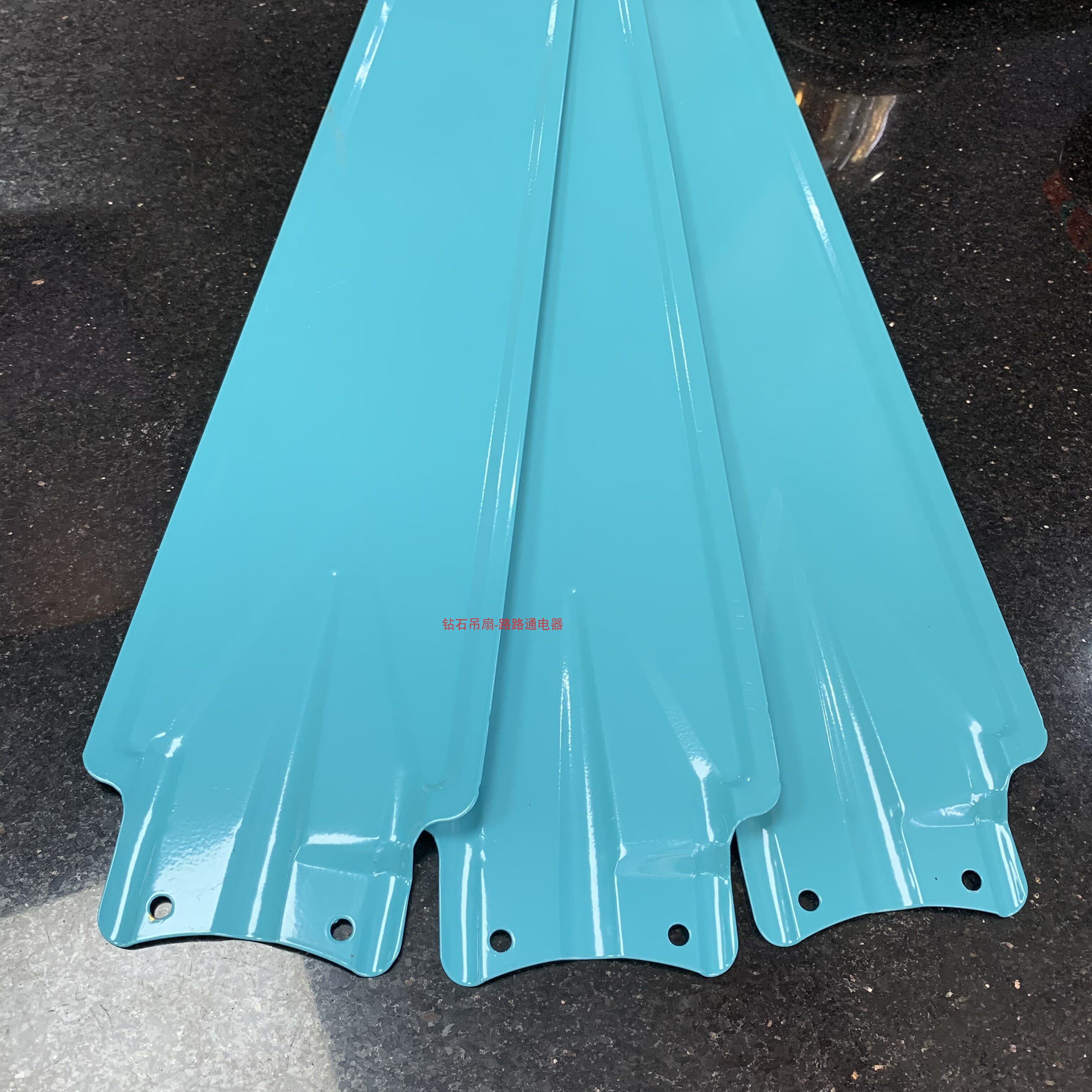 Потолочный вентилятор 钻石美的艾美特长城吊扇白色铁扇叶1400-56叶片铁制3片/绿色吊扇