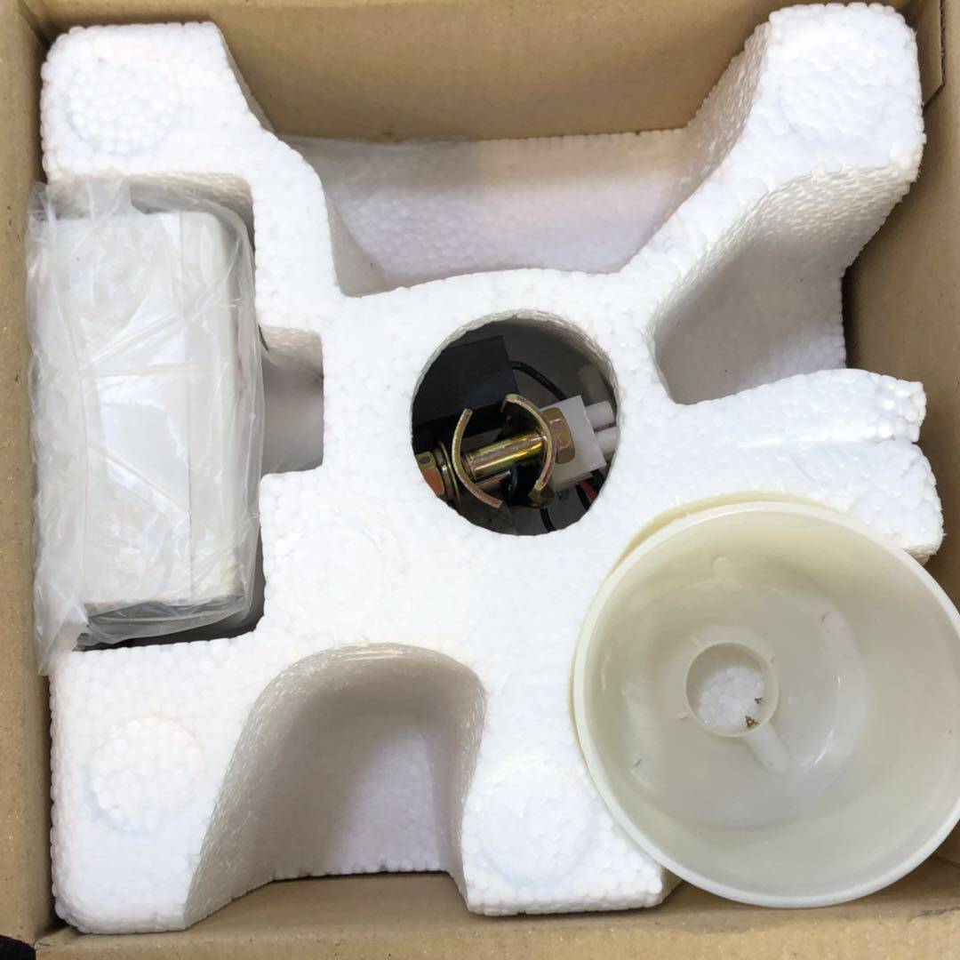 Потолочный вентилятор 钻石吊扇铁叶56寸三五叶白绿色工业家用客厅餐厅吊式电风扇1400mm