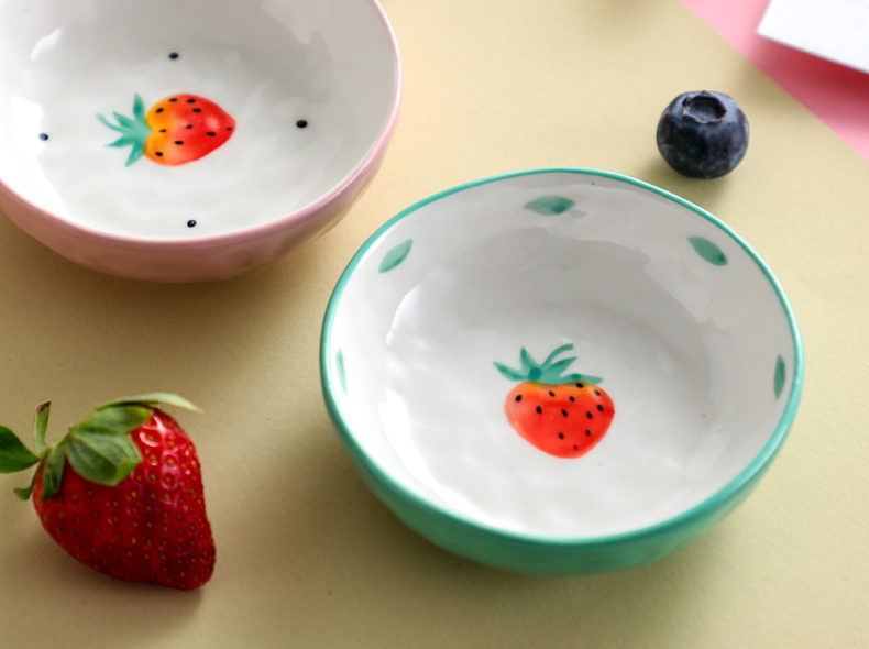 Soy sauce butterflies taste disc ceramic household Nordic individuality creative strawberry dipping sauce dish dish of circular delicate small dishes