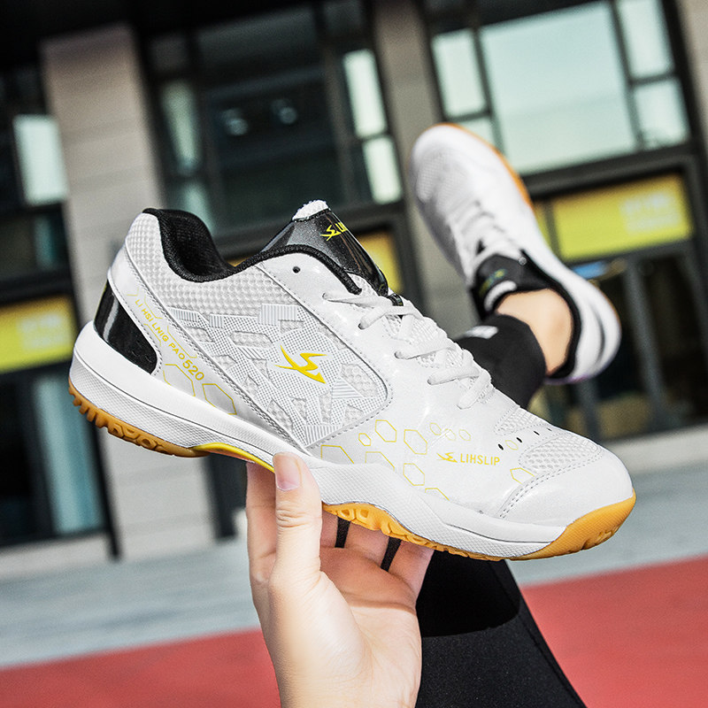 Кроссовки для волейбола 专业打排球鞋女学生防滑耐磨透气运动训练鞋拔河鞋轻便气排球 Medaron