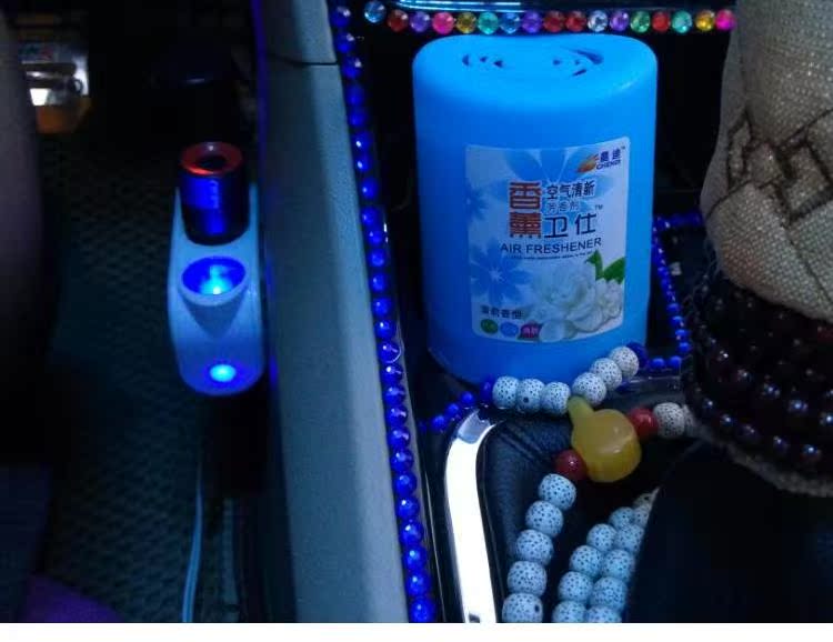 Cung cấp xe hơi nước hoa rắn chỗ ngồi xe hơi làm mát không khí ngoài mùi hương trang sức xe trang trí trang trí nội thất oto
