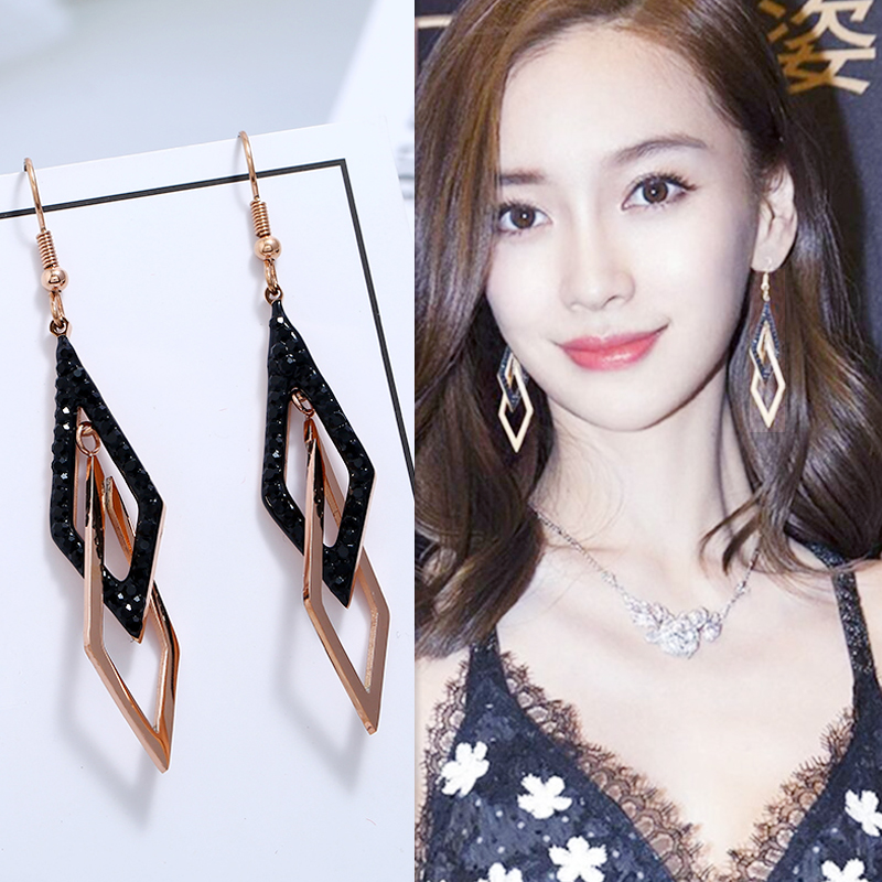 Advanced Sensation Earrings 2022 New Tide Korea Temperament Net Red Earrings Woman Long style Round Face Display Slim Net Red Ear Ornaments-Taobao