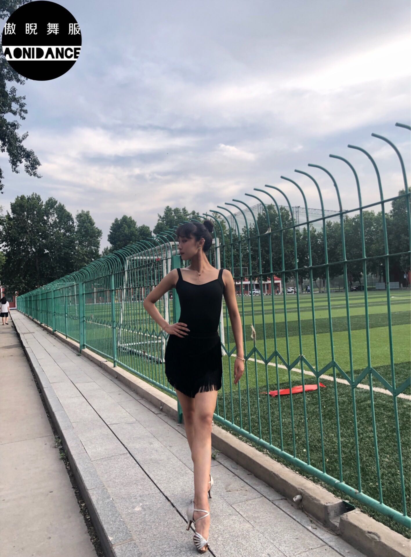 Proud dancer V-style streaming suskirt dynamic full Bring your safety pants half body dress Conspicuous Legs Long Professional Dance Suit