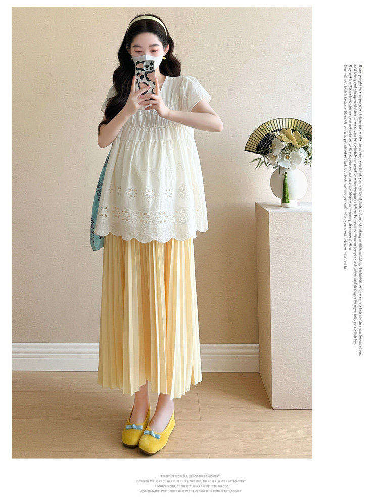 Maternity Summer Outfit 2026 New Style for Pregnant Moms, High-End Lace Top and Pleated Skirt Two-Piece Set for Summer — 10