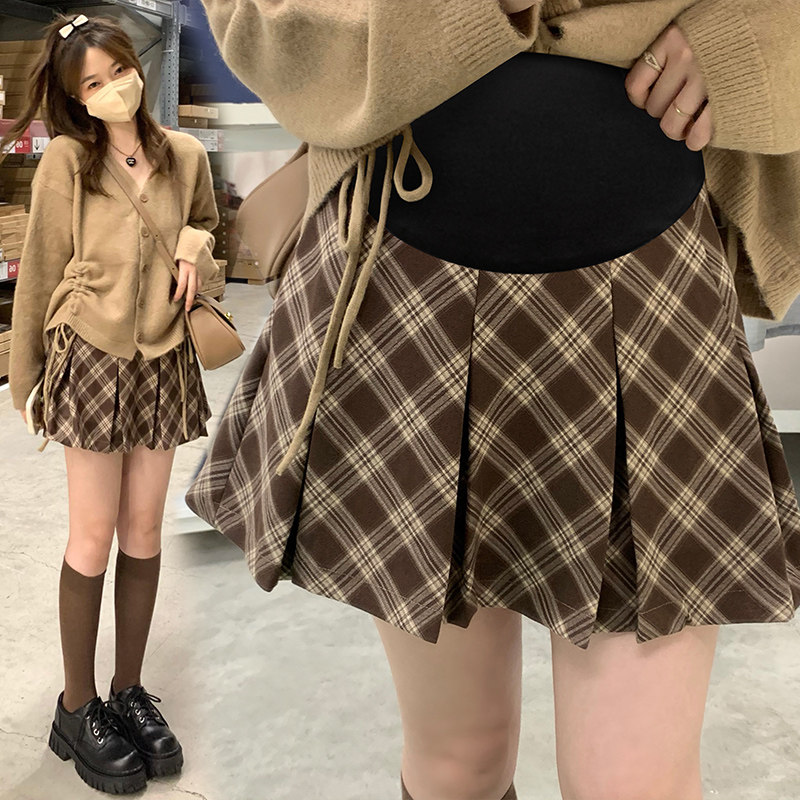 Pregnant women skirt autumn and winter pleated skirt net red fashion 2021 new pregnant women short skirt female winter small