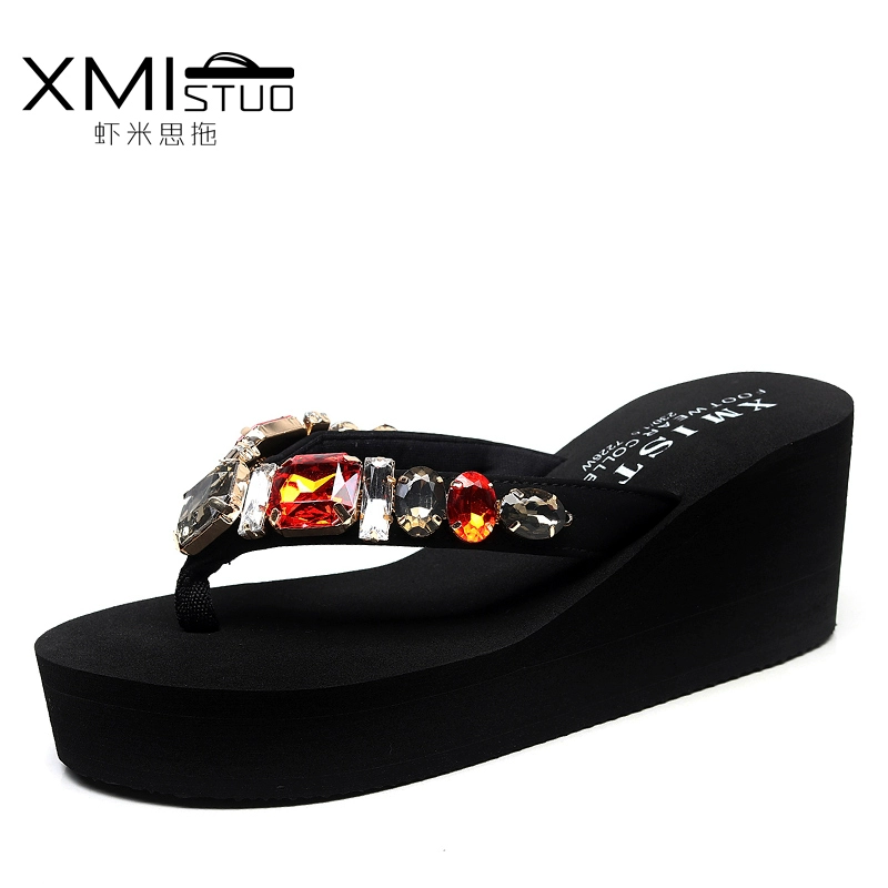 thời trang mới mặc ngoài flip-flops nữ mùa hè rhinestone cá nhân cao gót dép dày lớp vỏ lật đỏ bãi ròng bãi biển 