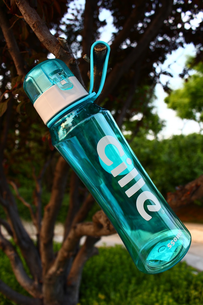 Tay cầm cốc thể thao cốc nhựa sinh viên nam và nữ tay cầm cốc trẻ em cốc sáng tạo - Tách bình uống nước cho bé