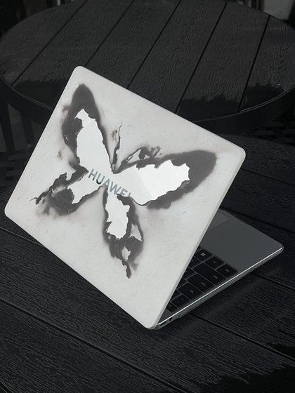 汪三岁「灰烬蝴蝶」原创华为matebook笔记本保护壳2024年款Ultra电脑保护套2024款d16/d14/d15/magicbook