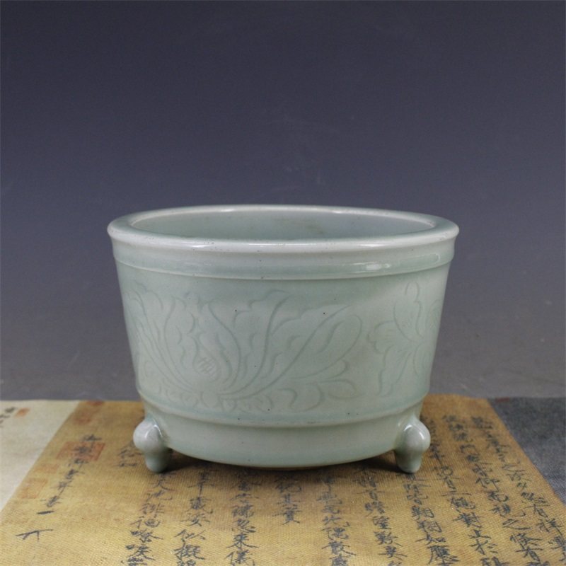 ☆唐物古玩古董☆宋時代 龍泉窯 珍品 梅青 青磁 鬲式