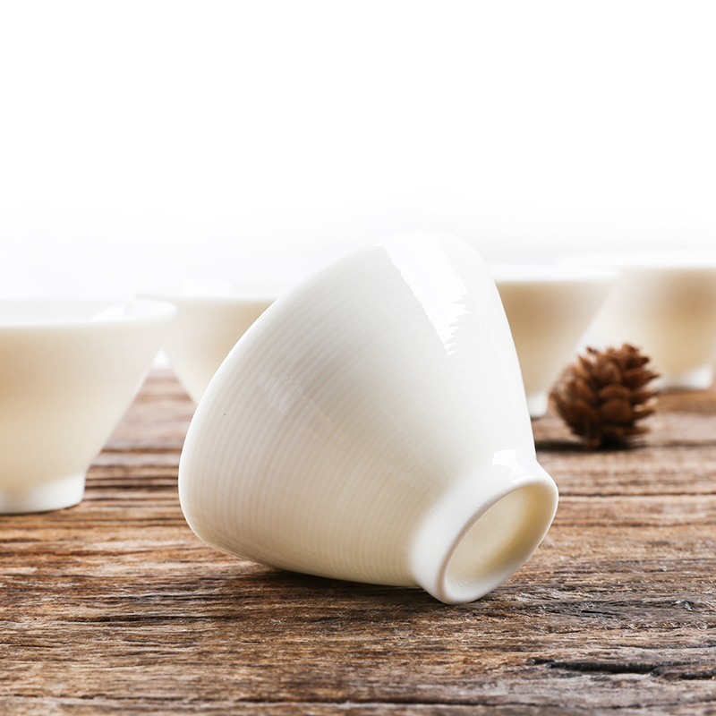 Kung fu tea ceramic cups white porcelain cup sample tea cup master individual small cups of jade porcelain cup single tea set