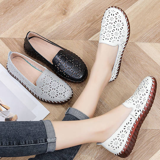 Genuine Leather Mother's Shoes for Women, Soft Sole, Comfortable and Lightweight, Hollowed-Out Design, Women's Leather Shoes, Sandals, Summer Flats