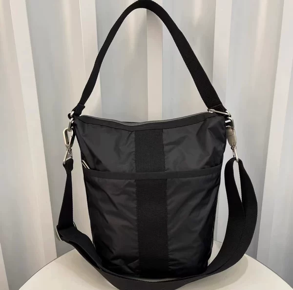 Товары от 樂淘女包集合店