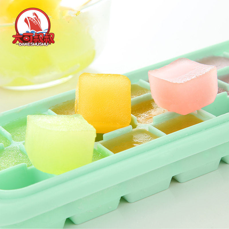C3 Japan SP food silicone gel ice sheet with lid ice-making box environmentally friendly ice grid mold big ice cubes molds Dogs