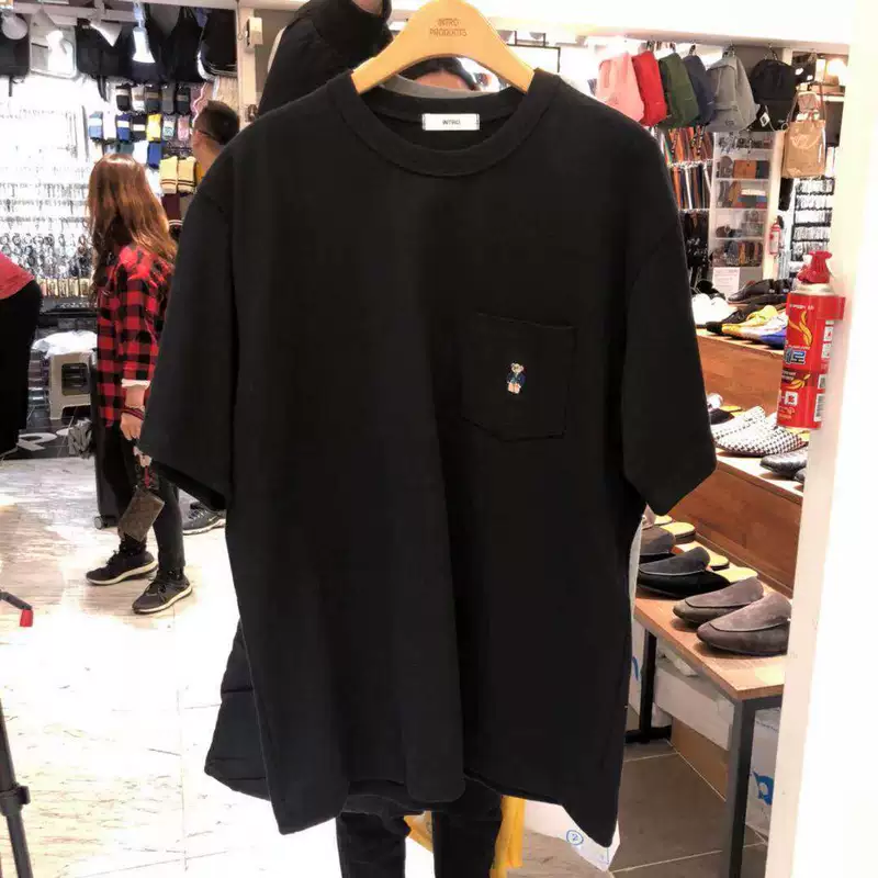 Dongdaemun Quần áo nam Hàn Quốc phát sóng trực tiếp phong cách rắn túi thêu gấu áo thun ngắn tay 190307 - Áo phông ngắn áo polo 