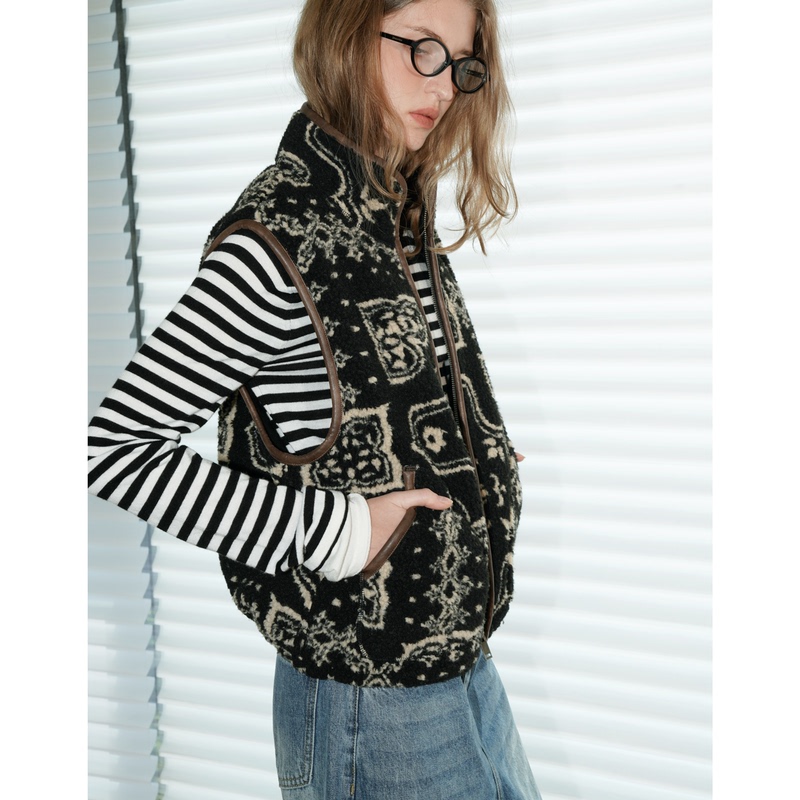 Unnnsad Retro Jacquard Polar Fleece Contrasting Color Pu Leather Trim Warm Double-Sided Fleece Outer Vest