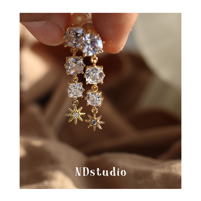 ND ear holes must be inserted round face thin Bling sparkling zircon invisible high painless mosquito incense plate female