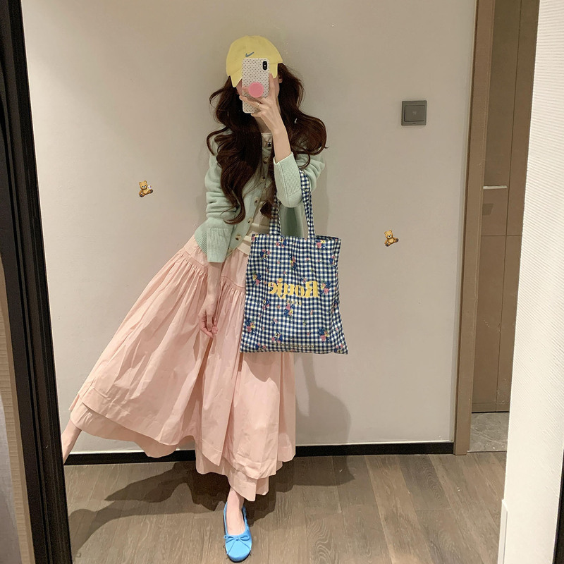 Unique and Super Stylish Women's Korean-Style Casual Outfit 2026 Autumn New Knit Sweater and Skirt Two-Piece Set