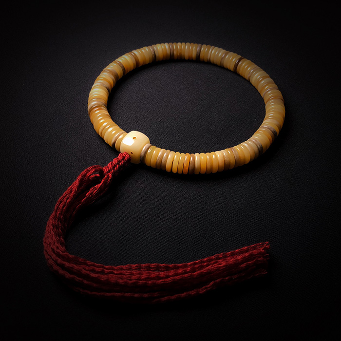 Boutique Ostrich Bone Pieces Bracelet Holding Buddha Beads Candida Pearl 108 Oil Moisturizing Old Stock Seiko