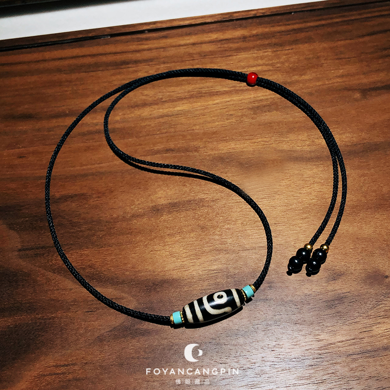 Tibet Old Stock Two Eyes Celestial Beads Necklace Lock Bone Chain Fidelity Bag Old One Figure