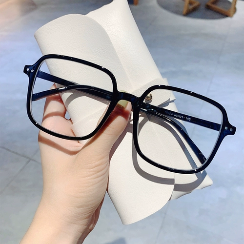 Black Glasses Box Женская Большая Лицо показывает, что можно сопоставить Leverinye, большая рама, лицо, маленькая коробка Ultra -Slight Myopia Glasses