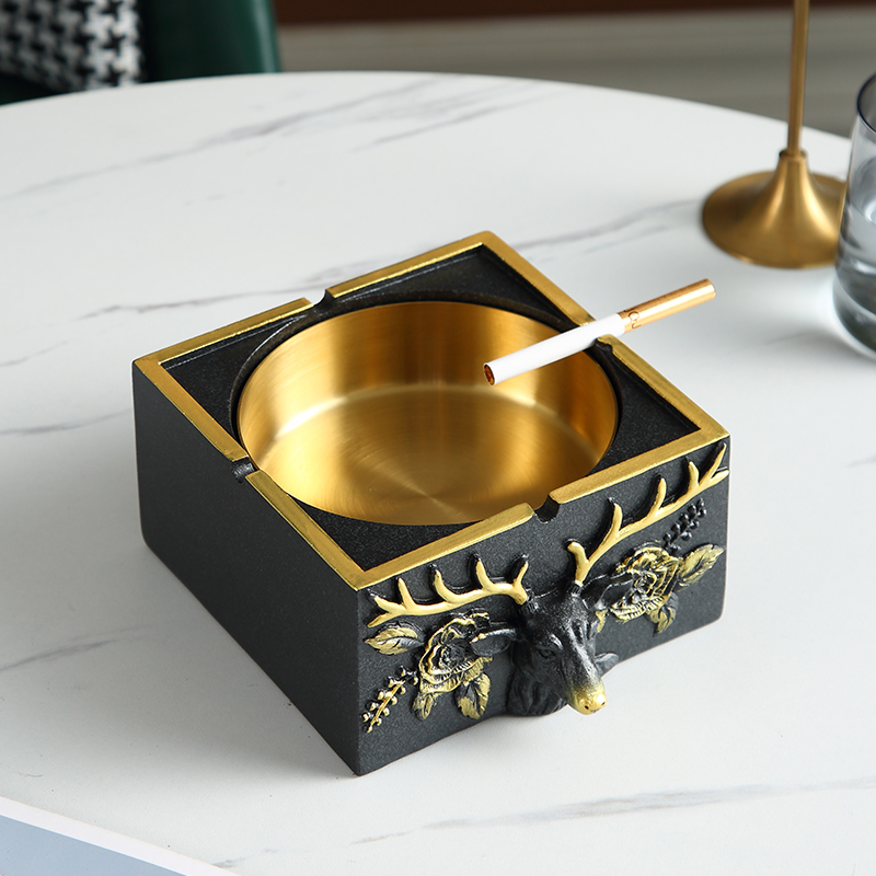 New Chinese personality creative deer head ashtray home living room coffee table desktop decoration ashtray light luxury bedroom decoration