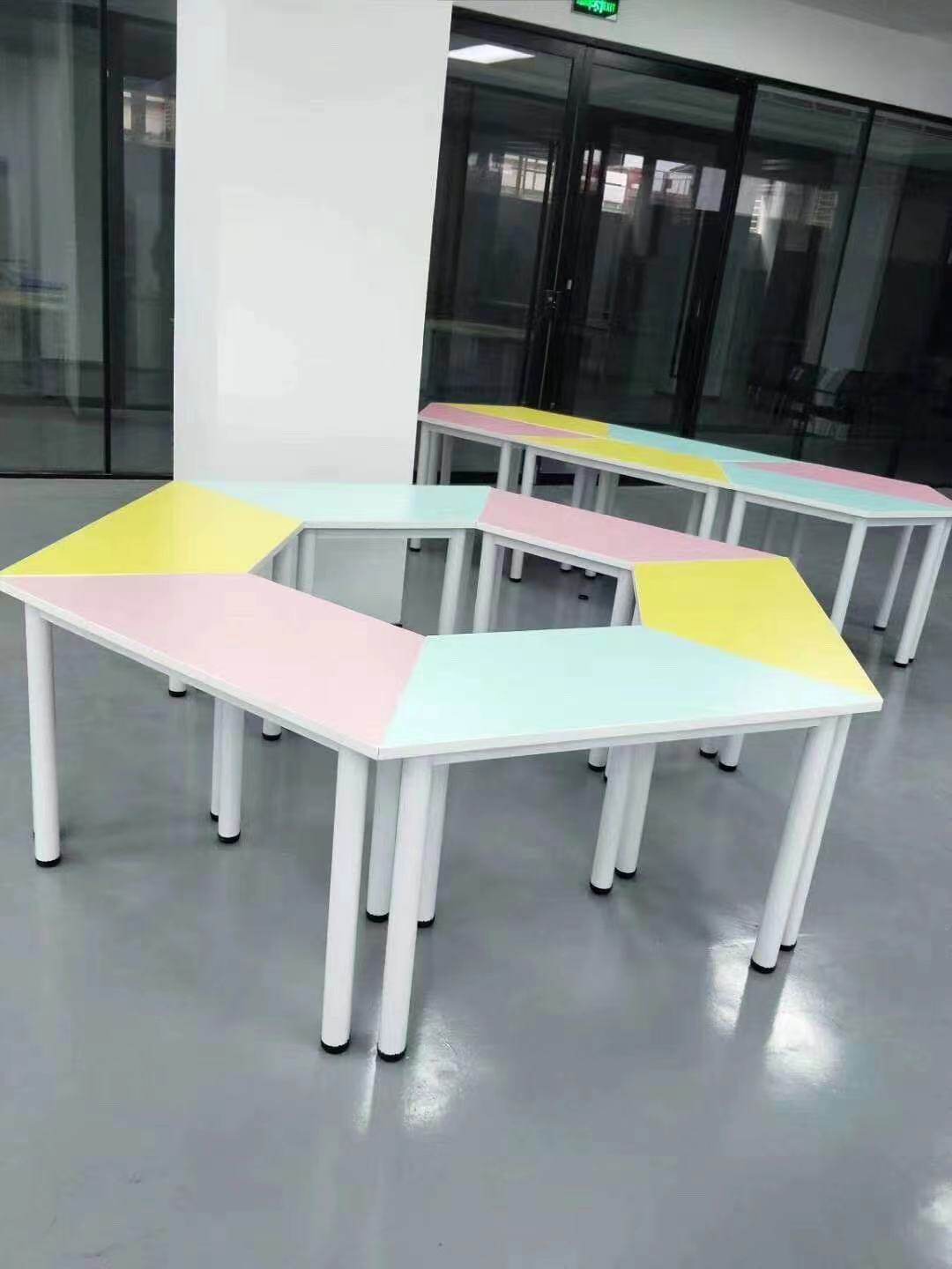 Five-sided six-sided combination splicing activity tutoring desks and chairs for primary and secondary school students Creative trapezoidal conference table Negotiation table