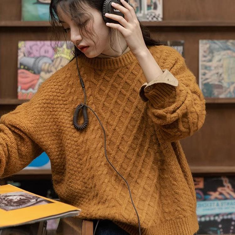 Pullover Sweater for Women in Autumn and Winter, Ginger Color, Loose, Lazy Style, Retro Twist Pattern, Round Neck, Thickened, Outerwear Knit Top