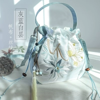 Серо-сине-белый эпифиллум ширина 20 высота 20 толщина 7,5см