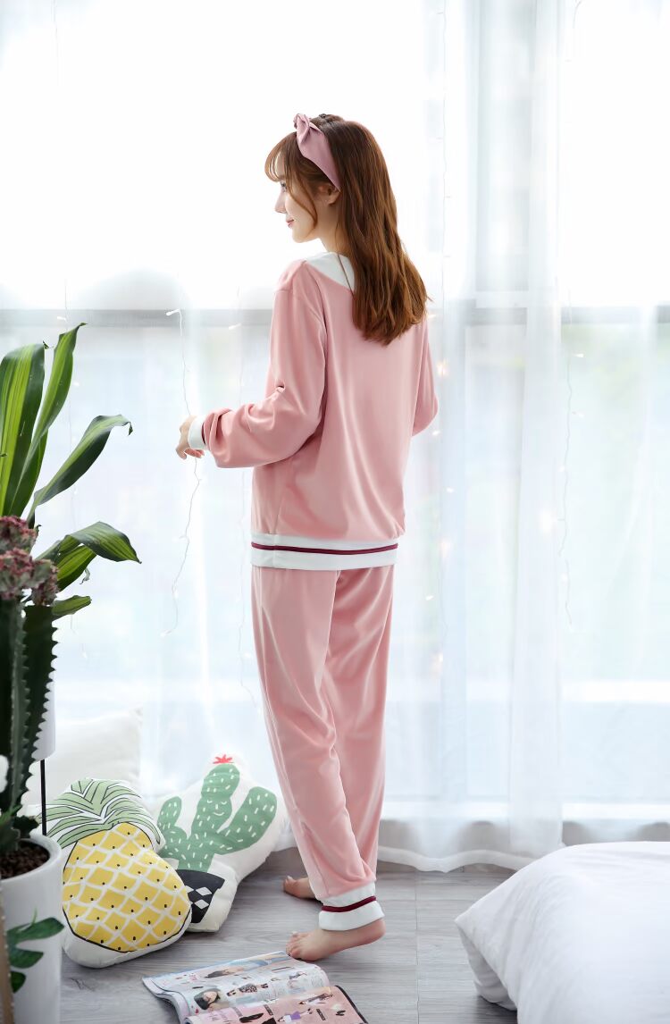 Đồ ngủ nhung vàng dày cho nữ mùa đông và thể thao mùa thu có thể được mặc bên ngoài san hô cộng với công chúa nhung mỏng sưởi ấm dịch vụ nhà bộ đồ