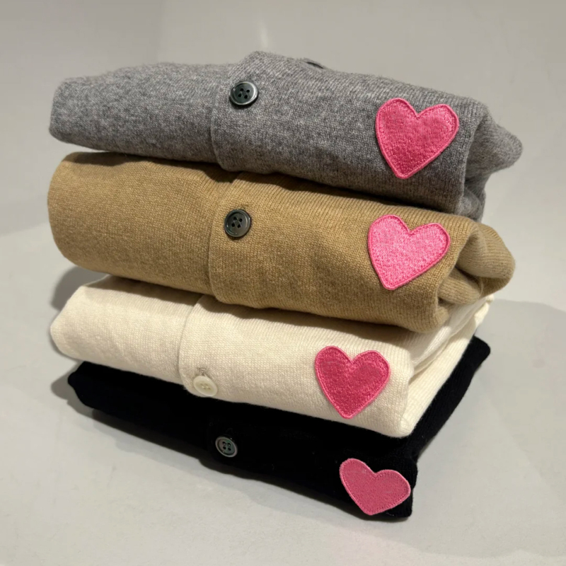 2026 Autumn and Winter New Japanese Trendy Brand Embroidered Heart Pink Heart Pure Wool Cardigan for Men and Women Couple Knit Sweater 2026 Autumn and Winter New Japanese Trendy Brand Embroidered Heart Pink Heart Pure Wool Cardigan for Men and Women Couple Knit Sweater