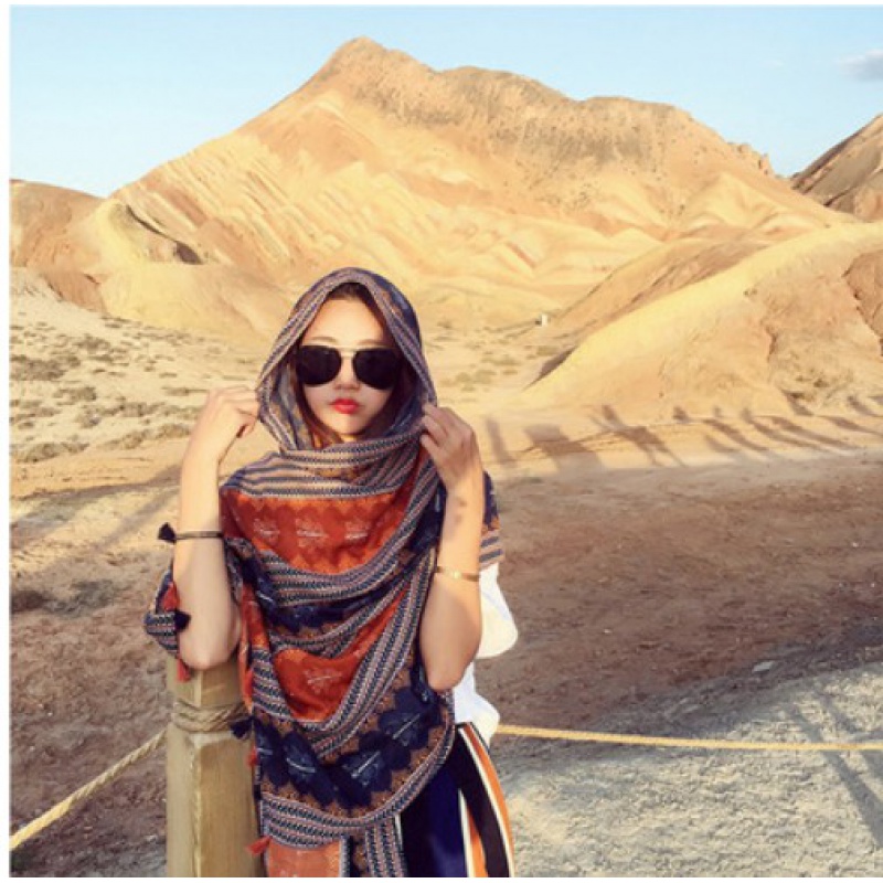 Desert resort tassel ethnic wind cotton linen scarf lady travel Tibet Lijiang silk scarf shawl