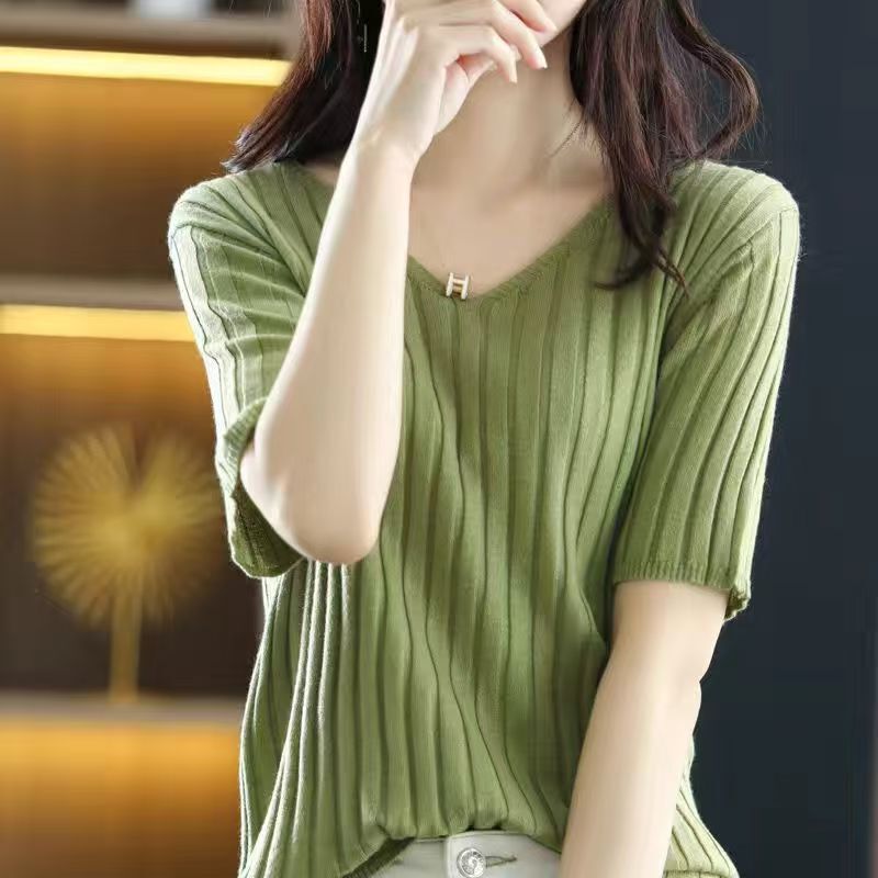 2026 Spring New Versatile 5-Sleeve Striped Slimming Base Layer Simple Thin Women's Knit Top