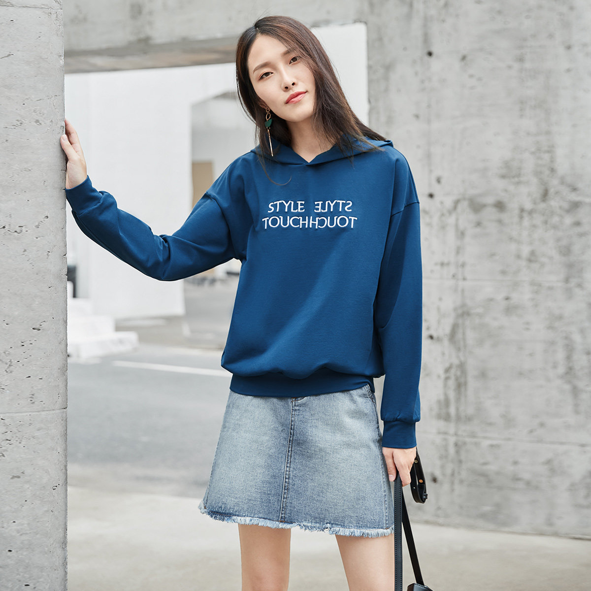 Sweatshirt femme - Ref 3215315 Image 3