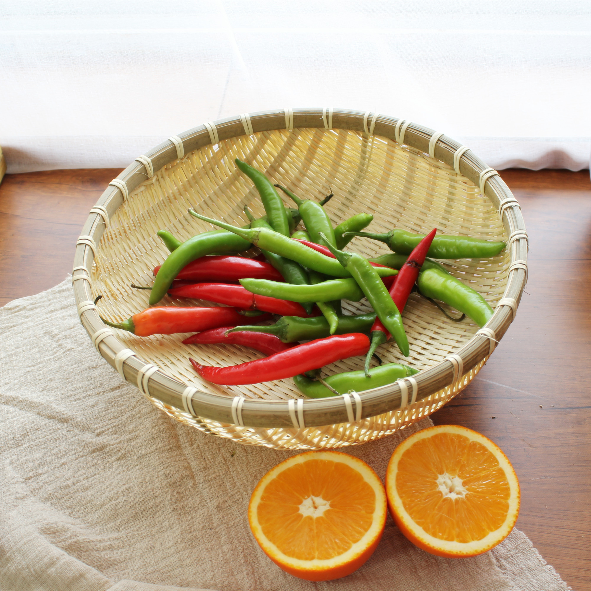 Hot Pins Bamboo-knitted round Dustpan Dustpan Bamboo Basket Bamboo Basket Bamboo basket Bamboo Sieve Wash Vegetable drain Drain Water Leash Fruit Basket Display Frame