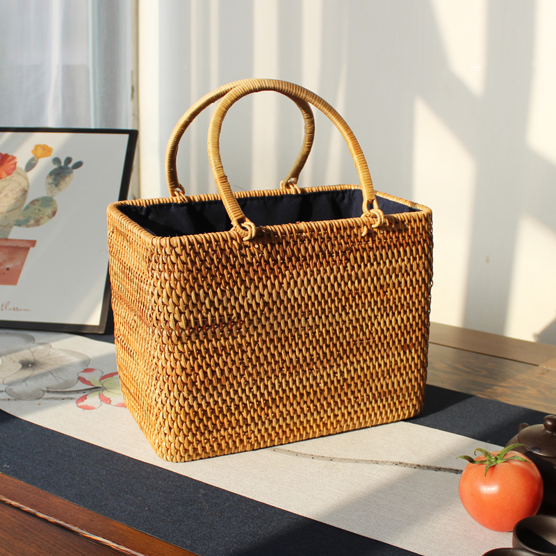 Rattan bag Fujita handmade bamboo basket Vietnam handbag round imported rattan bag weaving bag Europe and the United States straw bag rattan