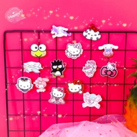 HelloKitty Alien Badge Công chúa Huy hiệu Trâm Huy chương Phim hoạt hình dễ thương Big Ear Dog Badge Gửi trẻ em huy hiệu cài áo sang chảnh