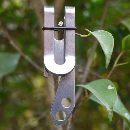 Foreign Trade Goods Source Special Price Stainless Steel Waist Clip Money Clip Metal Money Clip Multipurpose Tool Opener Key Button