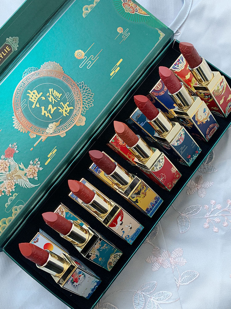 Chinese Wind Palace Carved Flowers Mouth Red Color Makeup Joint Gift Box Clothes Small Crowdbrand Beauty Makeup Kit Box Student Brick Red