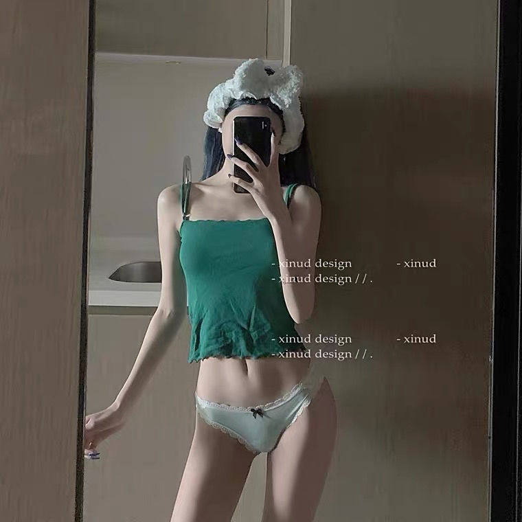 Weimi Jiangnan Underwear Women Milk Silk Sexy Lace Comfortable Intractable Ice Silk Low Waist Lift Butt Bow breifs