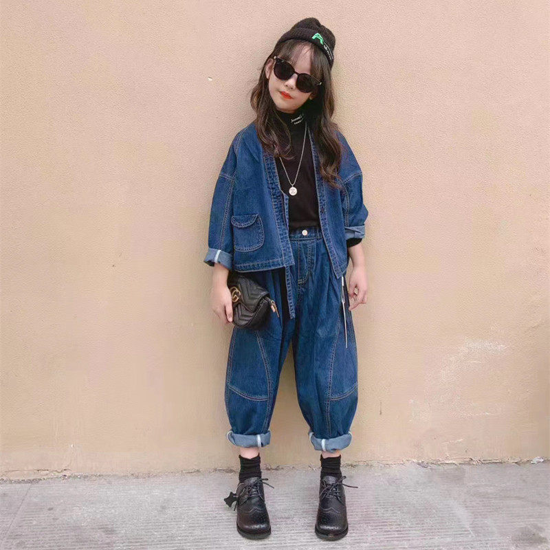 Korean girl denim suit 2021 spring and autumn foreign style new Chinese big children spring dress Net Red fashion two-piece set